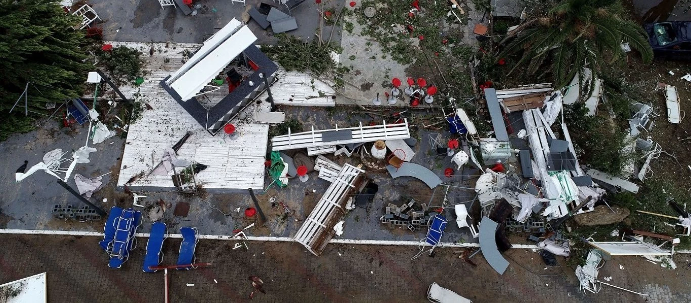 Σε ετοιμότητα στην Χαλκιδική για το νέο κύμα κακοκαιρίας - Ανοιχτά τα μαγαζιά αλλά χωρίς πελάτες